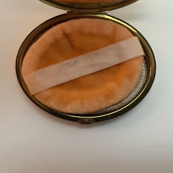 Vintage Sweetheart Compact WW2 Era USMC Military Hat Copper Brass Marines - Picture 14 of 16